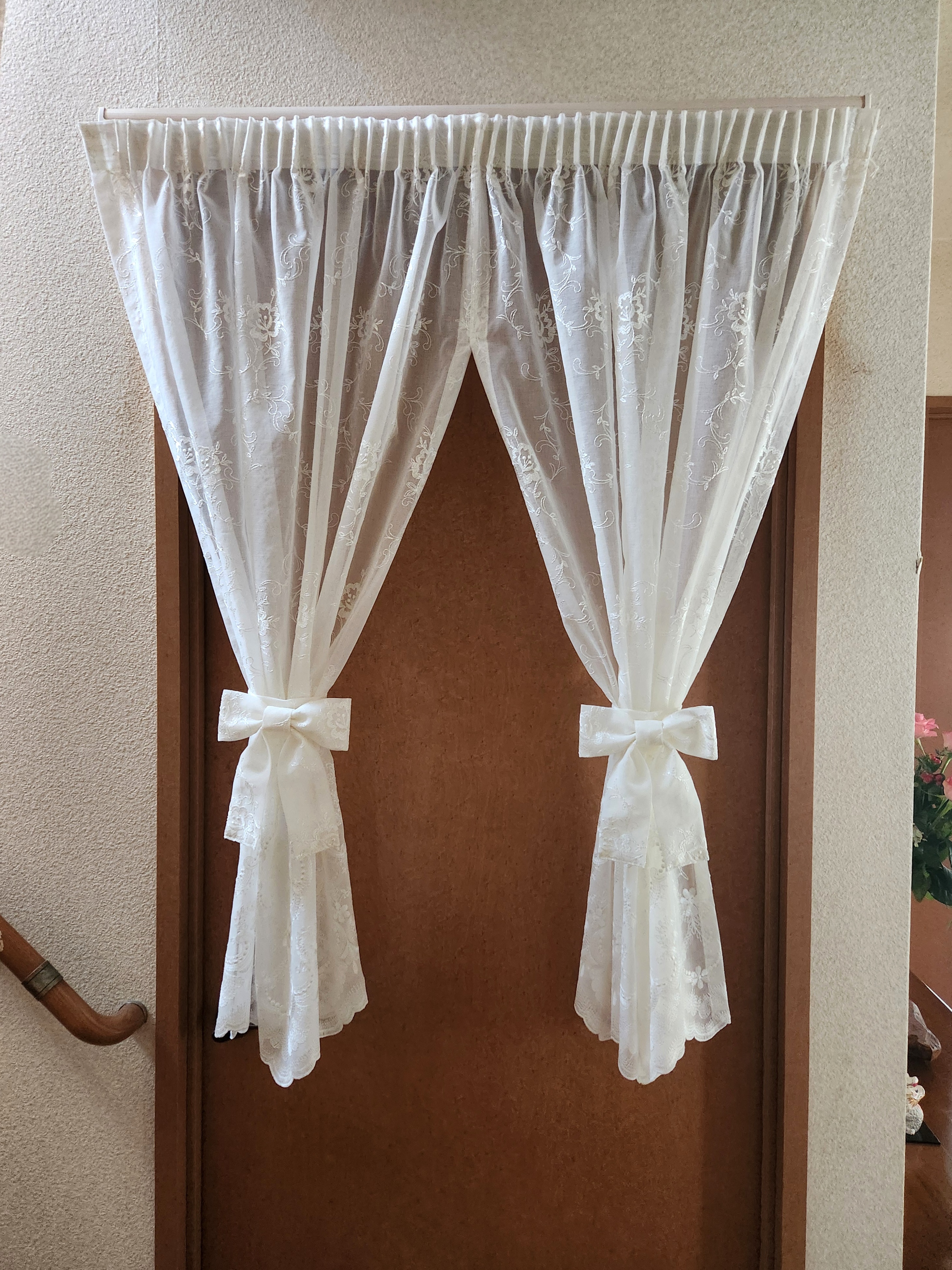 太子町|リボンタッセル付きレースカーテン|W様邸
