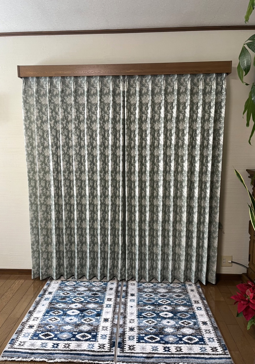 加古川市|花刺繍が彩る緑のカーテン|U様邸